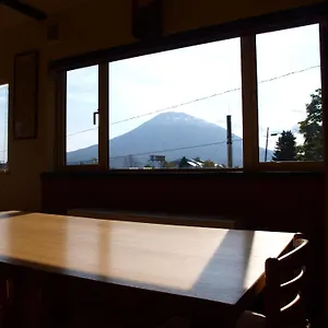 Hostel Niseko Tabi-tsumugi Backpackers, Kutchan